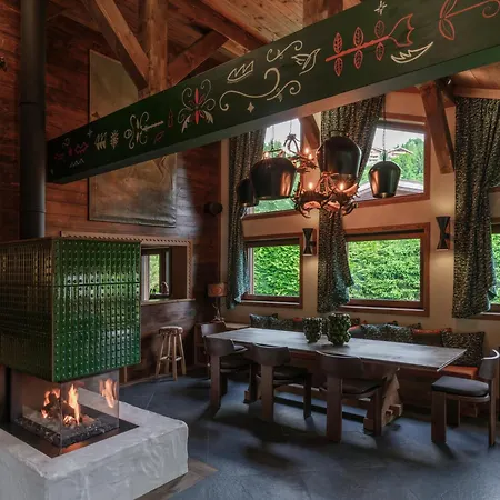 Molitor, Avec Services, Collection Des Fermes Dağ evi